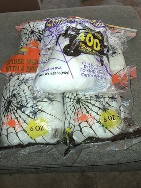 Halloween Decor Spider Web A Set Of 5 Bags Some With Spiders
